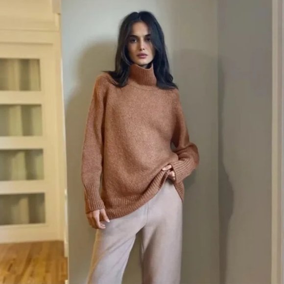 Aritzia Sweaters - NWOT Aritzia The Group by Babaton Alpaca Day Off Oversized Turtleneck Sweater
